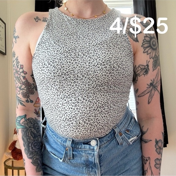✨4/$25✨ Gaze Black and Gray Leopard Print Top - Picture 1 of 6